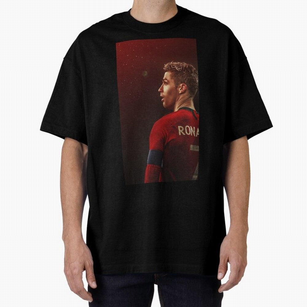 Art Ronaldo Wallpaper Oversized T-Shirt Show Your Stadium Side during FIFA World Cup 2026 USA Canada Mexico Connected to CR7 and Messi, Germany Energy, Retro Football Energy, Iconic Rivalries, Trophy Chase Drama and Stadium Atmosphere; Ideal for