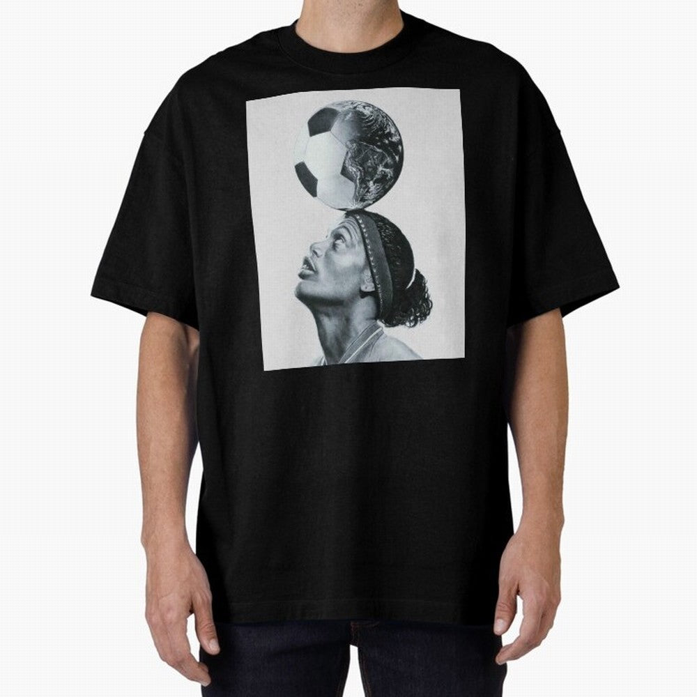 Art Ronaldinho Illustration Oversized T-Shirt Celebrate Classic Football Spirit in Match Day Hype around FIFA World Cup 2026, Cristiano Ronaldo, Haaland and CR7, Argentina and Brazil, Global Supporter Spirit, Legendary Goals, National Colors and