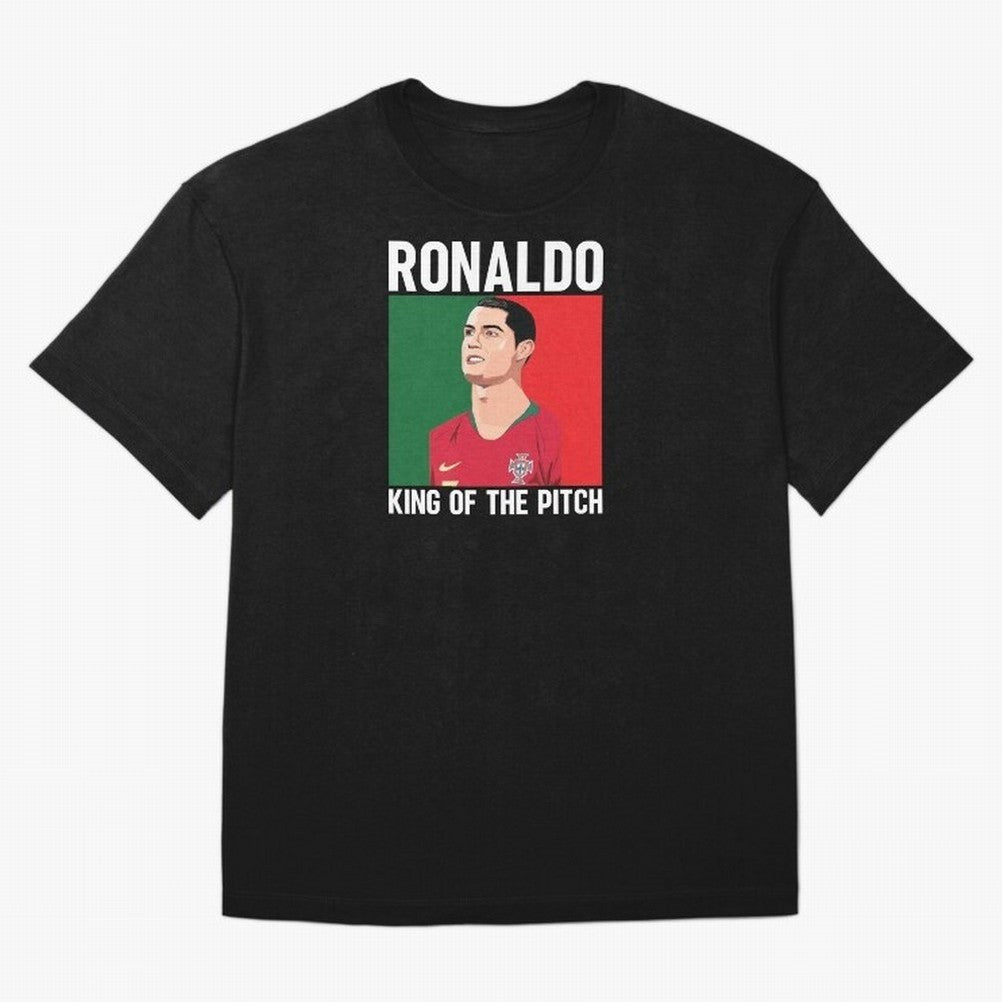 Ronaldo: King Of The Pitch Oversized T-Shirt Follow the Final Road of FIFA World Cup 2026 with CR7 and Messi, Portugal Energy, Match Day Excitement, Supporter Culture, Golden Goals and Global Football Passion; Ideal for Fans Who Follow Messi,