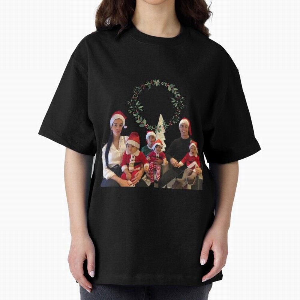 Cristiano ronaldo siuuu familly - siuuu Merry Christmas Oversized T-Shirt Get Ready for FIFA World Cup 2026 for Fans of CR7 and Messi and Argentina and Brazil, Bringing Football History, Final Match Energy, Crowd Noise and Once in a Lifetime
