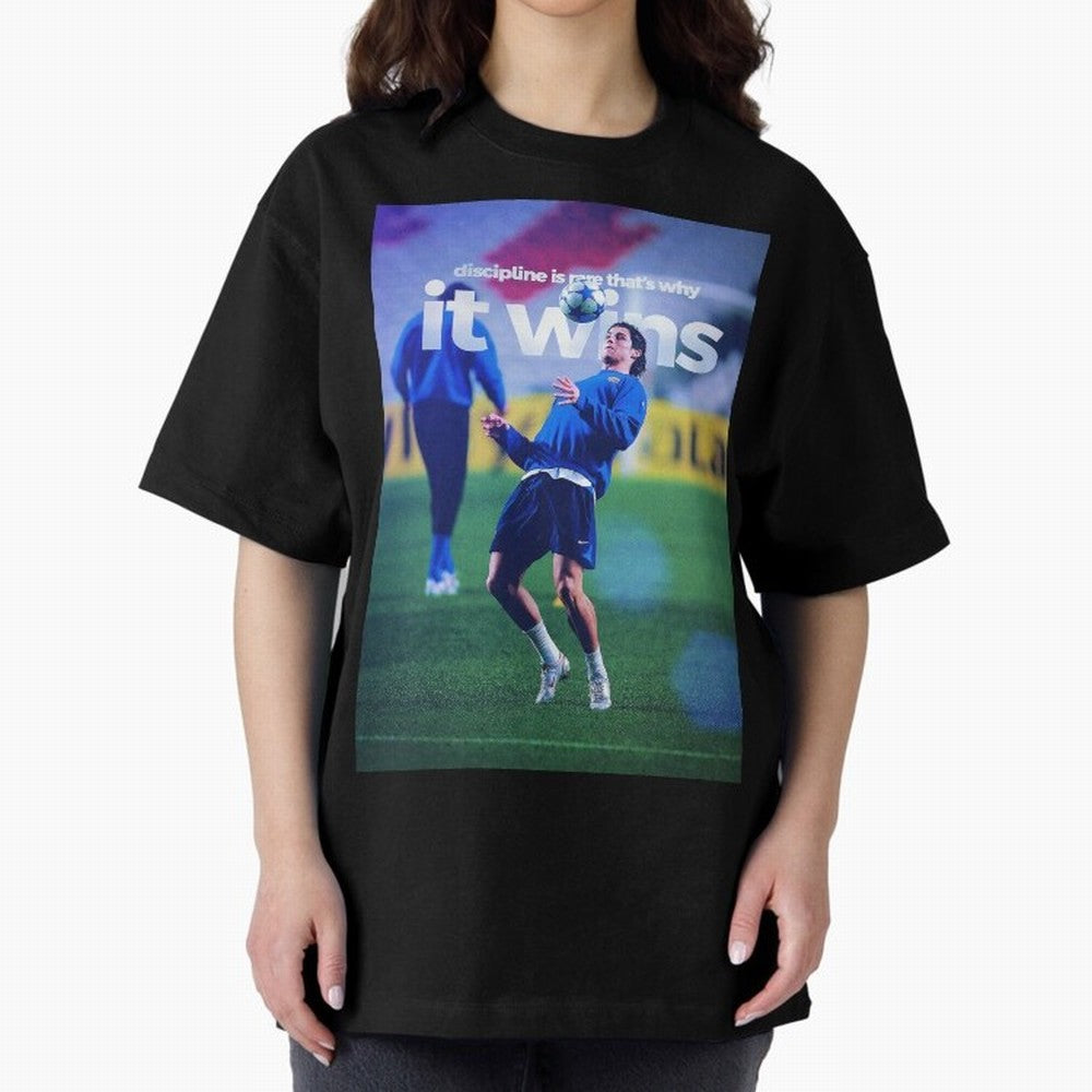 Cristiano Ronaldo - Discipline is rare that's why it wins Oversized T-Shirt Show Fan Pride Across FIFA World Cup 2026 Spirit, Made for England, CR7, Match Day Excitement, Supporter Culture, Golden Goals and Global Football Passion; Built for
