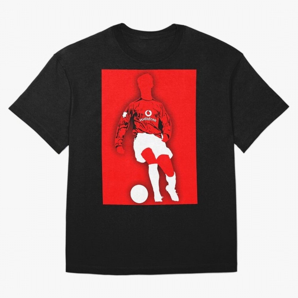 Cristiano Ronaldo Manchester United Silhouette ¨C Legendary Red Devil Artwork by GrizzlyGFX Oversized T-Shirt Make Memories around FIFA World Cup 2026 USA Canada Mexico Capturing Messi, Neymar and Mbappe, Argentina, France and Brazil Energy, Global