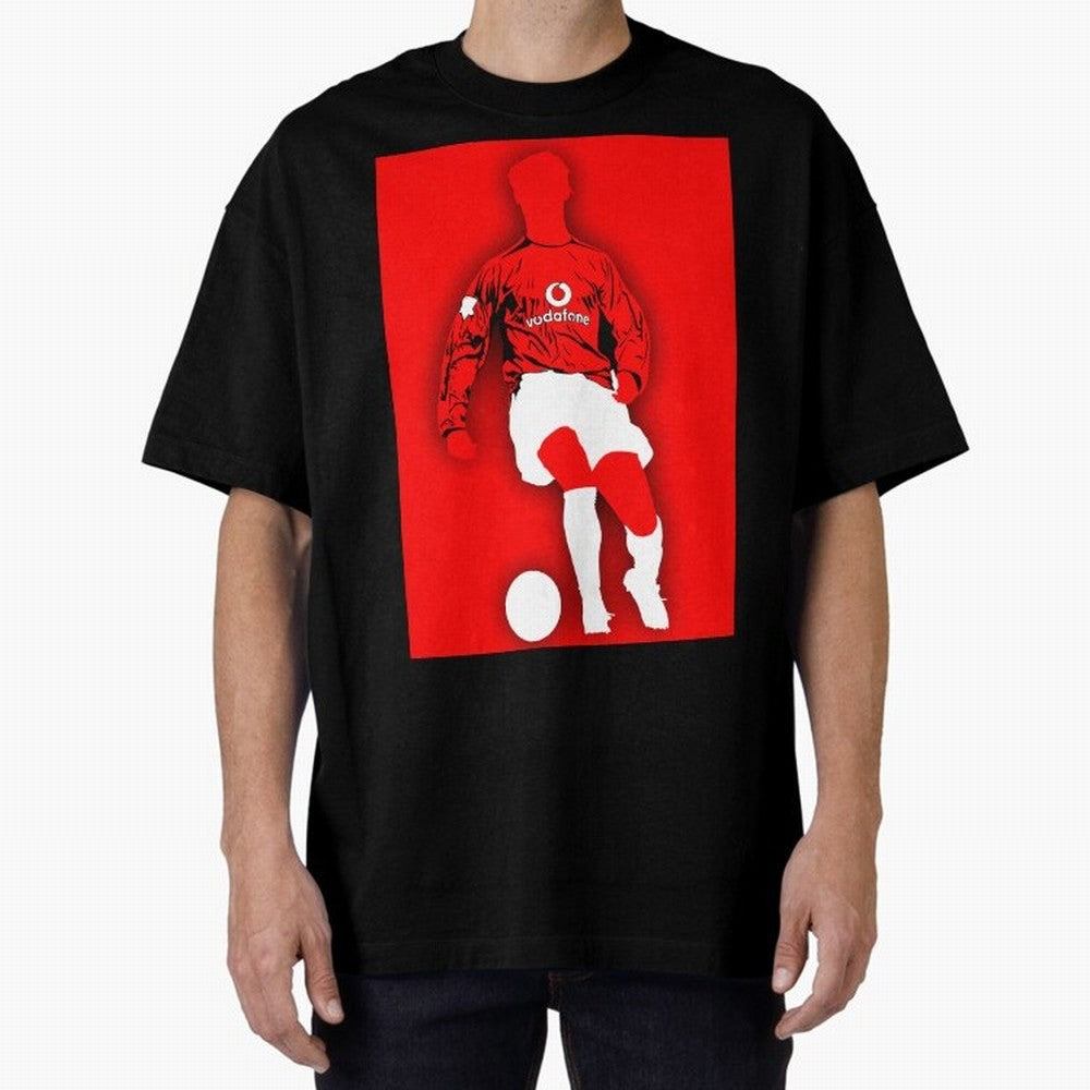 Cristiano Ronaldo Manchester United Silhouette ¨C Legendary Red Devil Artwork by GrizzlyGFX Oversized T-Shirt Make Memories around FIFA World Cup 2026 USA Canada Mexico Capturing Messi, Neymar and Mbappe, Argentina, France and Brazil Energy, Global