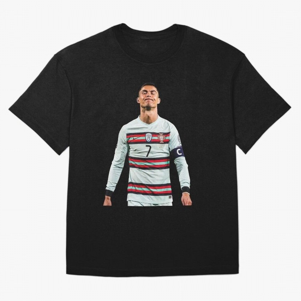 Cristiano Ronaldo Design Oversized T-Shirt Show Your Tournament Heart for FIFA World Cup 2026 USA Canada Mexico Centered on Mbappe and Neymar, Brazil Energy, Retro Football Energy, Iconic Rivalries, Trophy Chase Drama and Stadium Atmosphere; Ideal