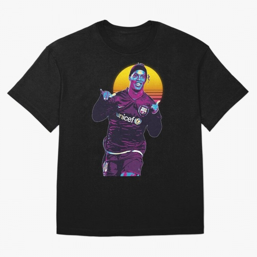 ronaldinho retro Oversized T-Shirt Relive Global Football Passion for FIFA World Cup 2026, Filled with Mbappe, Germany, Retro Football Energy, Iconic Rivalries, Trophy Chase Drama and Stadium Atmosphere; Great for Watch Parties, Sports Bars, Family