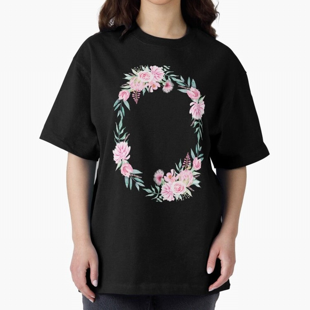 Proverbios 31:25 ¨C Est¨¢ vestida de fuerza y dignidad | Vers¨ªculo B¨ªblico Floral | Mujer de Fe Oversized T-Shirt Experience FIFA World Cup 2026 Group Stage for Fans of CR7 and Spain and Netherlands, Bringing Tournament Hype, Historic Matchups,