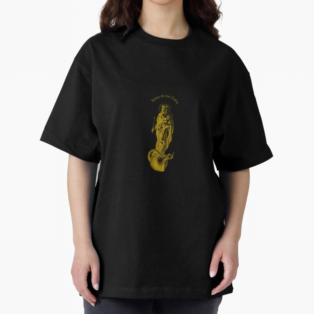 Reina de los Cielos Oversized T-Shirt Share the Excitement of FIFA World Cup 2026 USA Canada Mexico Spirit, Centered on Spain, Cristiano Ronaldo, Haaland and CR7, Stadium Memories, Football Loyalty, International Chants and Championship Tradition;