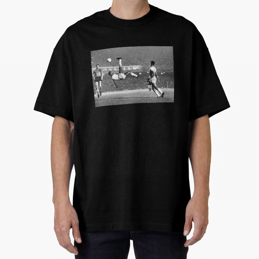 PELE LEGENDARY BICYCLE KICK BLACK AND WHITE5 Oversized T-Shirt Discover Match Day Hype around FIFA World Cup 2026 USA Canada Mexico, Neymar, Germany, Soccer Culture, Superstar Moments, National Team Dreams and Competitive Fire; Ideal for Passionate