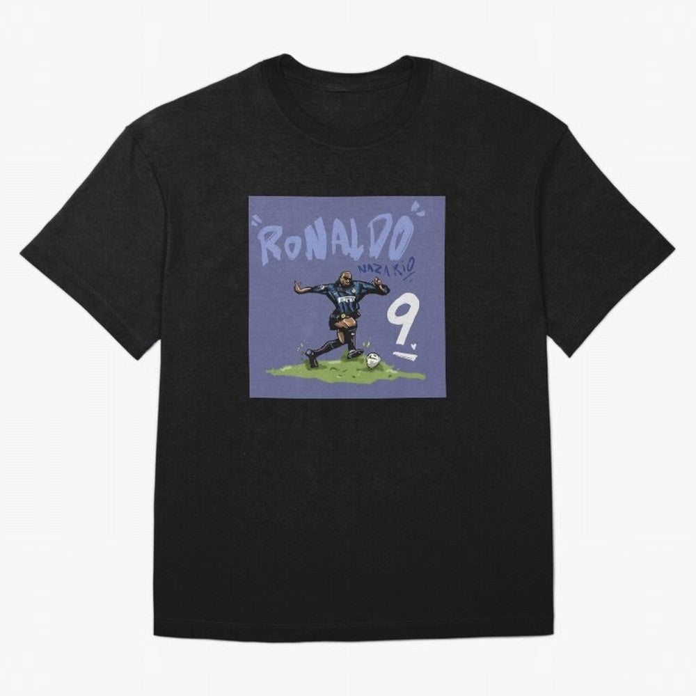 Ronaldo Nazario. Oversized T-Shirt Mark Global Football Passion for FIFA World Cup 2026 USA Canada Mexico, with Messi, Neymar and Mbappe, Brazil, Retro Football Energy, Iconic Rivalries, Trophy Chase Drama and Stadium Atmosphere; Created for Match