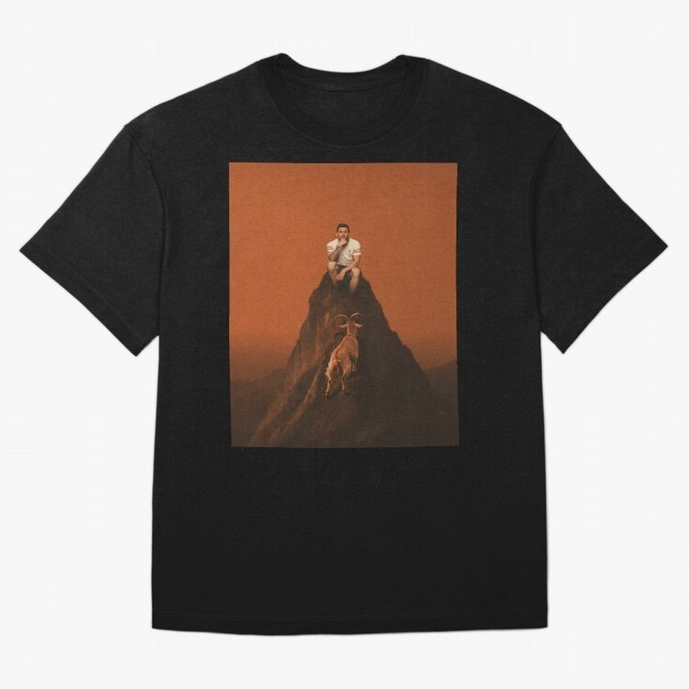 Goat messi football sunset Oversized T-Shirt Show Your Tournament Heart for Match Day Hype around FIFA World Cup 2026, Mbappe and Neymar, France, Soccer Culture, Superstar Moments, National Team Dreams and Competitive Fire; Ideal for Football Dads,