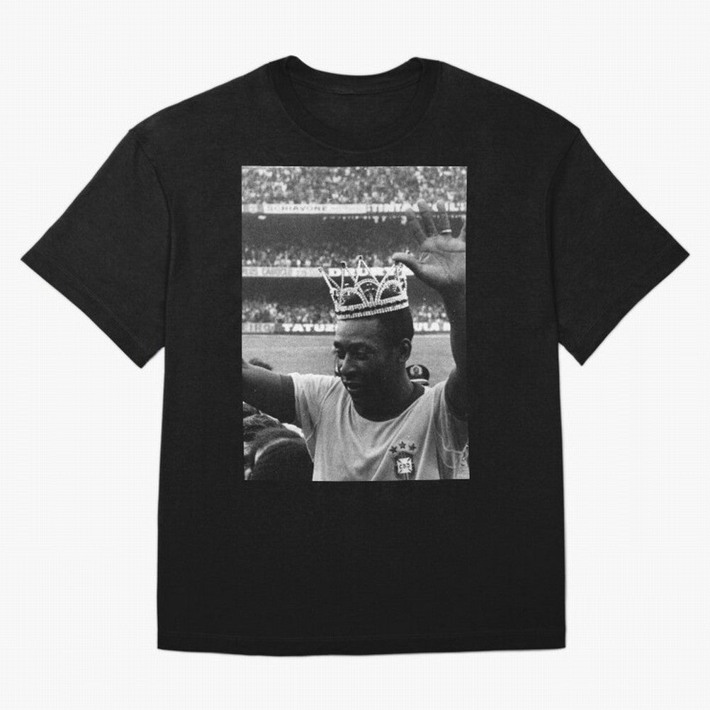 Pel¨¦ wears the crown Classic T-Shirt Join Supporters Worldwide for FIFA World Cup 2026 Group Stage Spirit, Filled with France, CR7, Match Day Excitement, Supporter Culture, Golden Goals and Global Football Passion; Created for Match Day Parties,