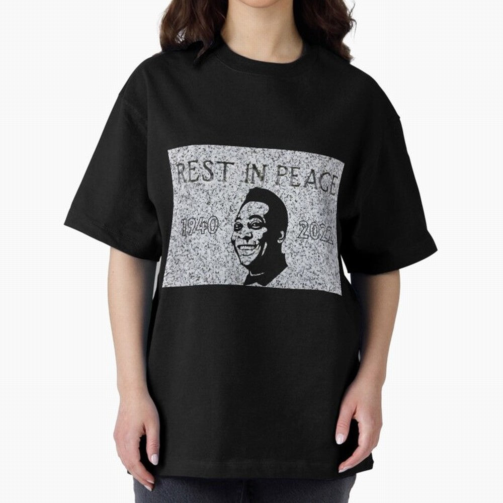 RIP Pel¨¦, 1940-2022 Oversized T-Shirt Capture Stadium Memories from FIFA World Cup 2026 USA Canada Mexico with CR7 and Messi, Argentina and Brazil Energy, Stadium Chants, National Pride, Trophy Dreams and Unforgettable Football Memories; Perfect