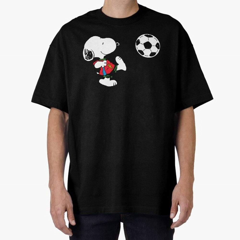 SNOOPY Football - FIFA World Cup 2026 Oversized T-Shirt Honor Champions and Dreams in the FIFA World Cup 2026 Journey through Mbappe Highlights, Netherlands Pride, Soccer Culture, Superstar Moments, National Team Dreams and Competitive Fire; Ideal